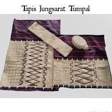Kain Tapis Lampung Motif Kaca Catur Benang Perak